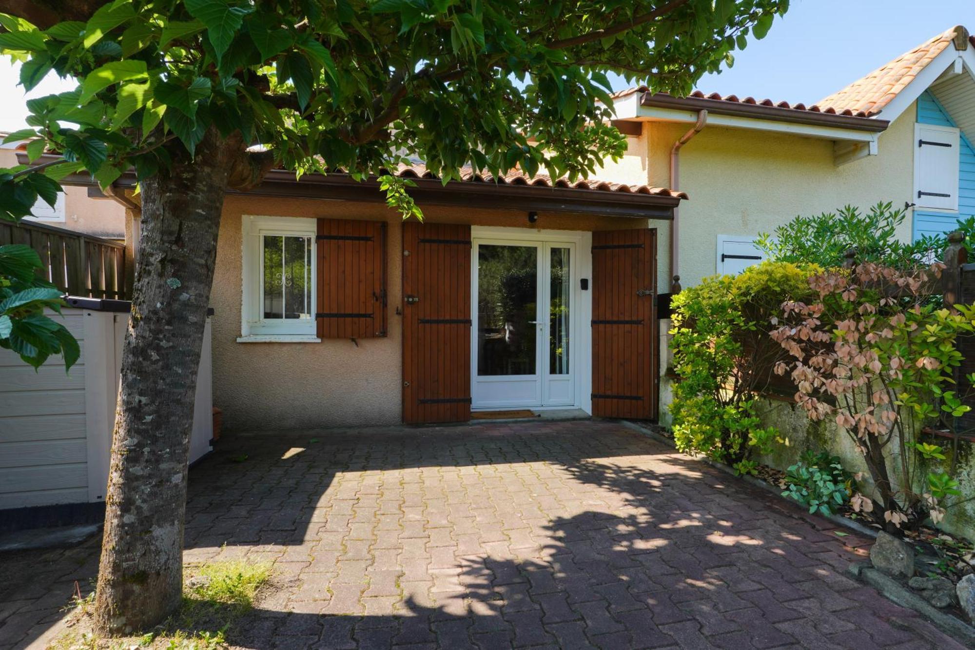 Maisonnette Au Pied De L'Ocean Avec Terrasse Biscarrosse Exterior photo